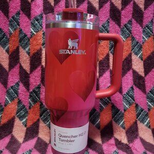 ♥️♥️ Stanley Valentine's 40 oz Tumbler - Red Heart Gradient, Brand New ♥️ ♥️